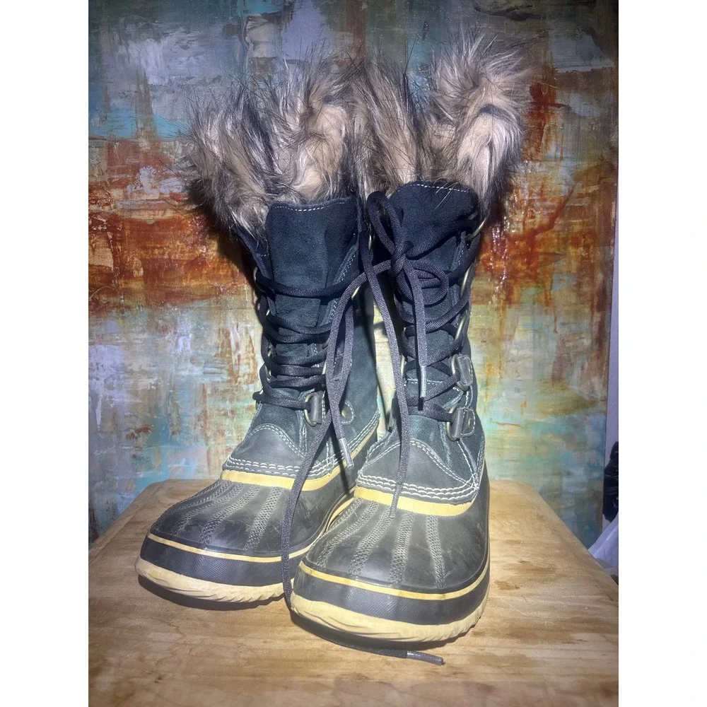 Sorel Joan of Arctic Black Suede Faux Fur Waterproof Winter Boots NL1540-010 7.5